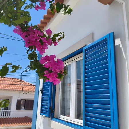 Lomba House, Almocageme بيت للعطل كولاريس