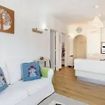 Lomba House, Almocageme